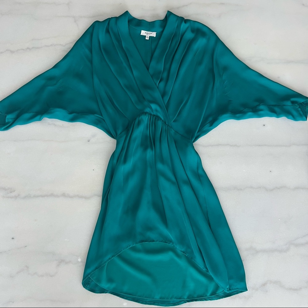 Aritzia Babaton Cuthburt 100% Silk Kimono Turquoise Blue Dress - Size 0